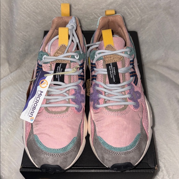 NWT Flower Mountain YAMANO 3 WOMAN
Suede technical fabric sneakers - Powder pink - Picture 9 of 15